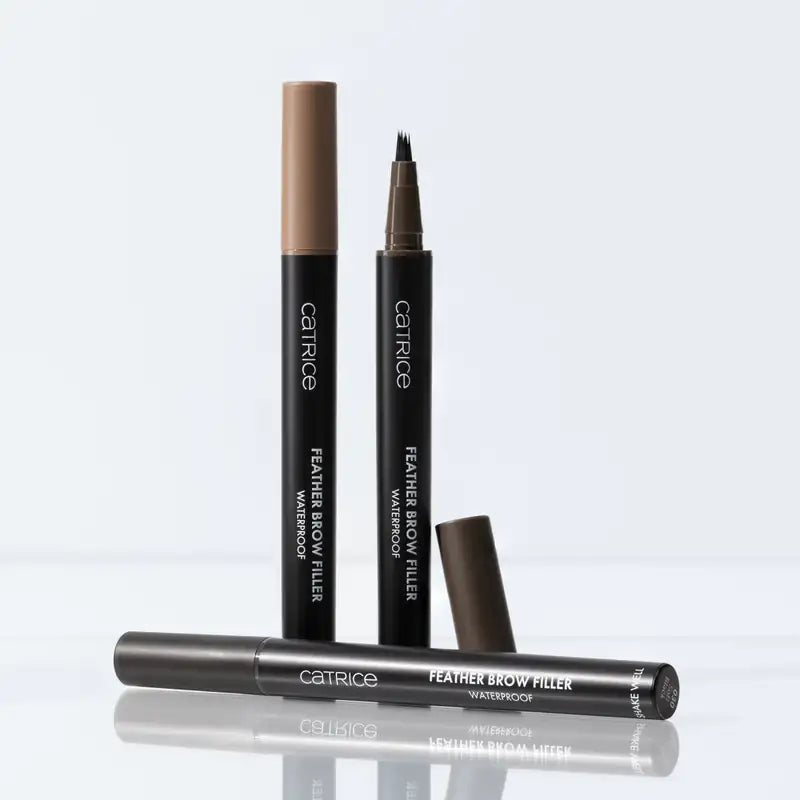 Catrice Kontúrovacia ceruzka na obočie Feather Brow Filler 010, 0,5 ml