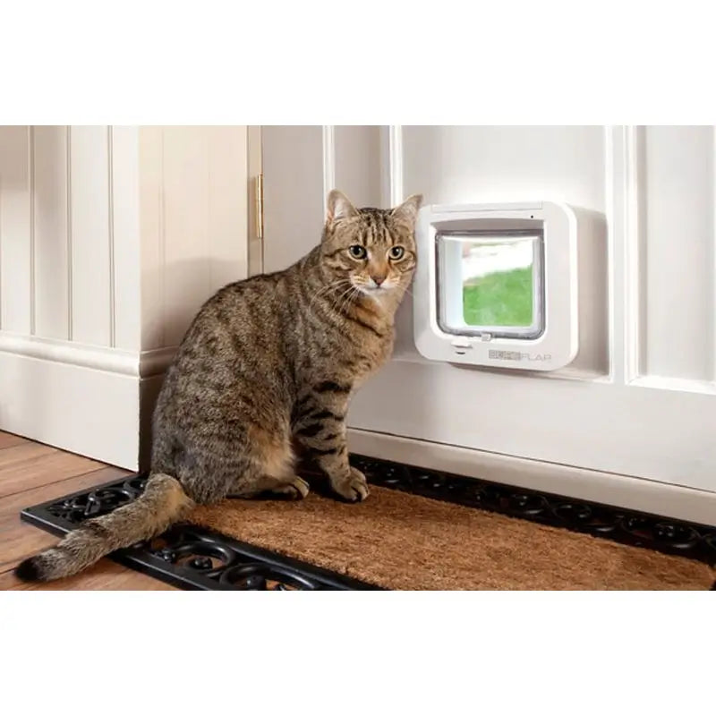 Sure PetCare SureFlap – biela dvierka pre mačky s mikročipom