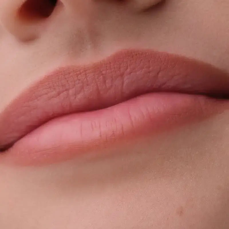 Catrice Kontúrovacia ceruzka na pery Blur-Real 040, 0,8 g