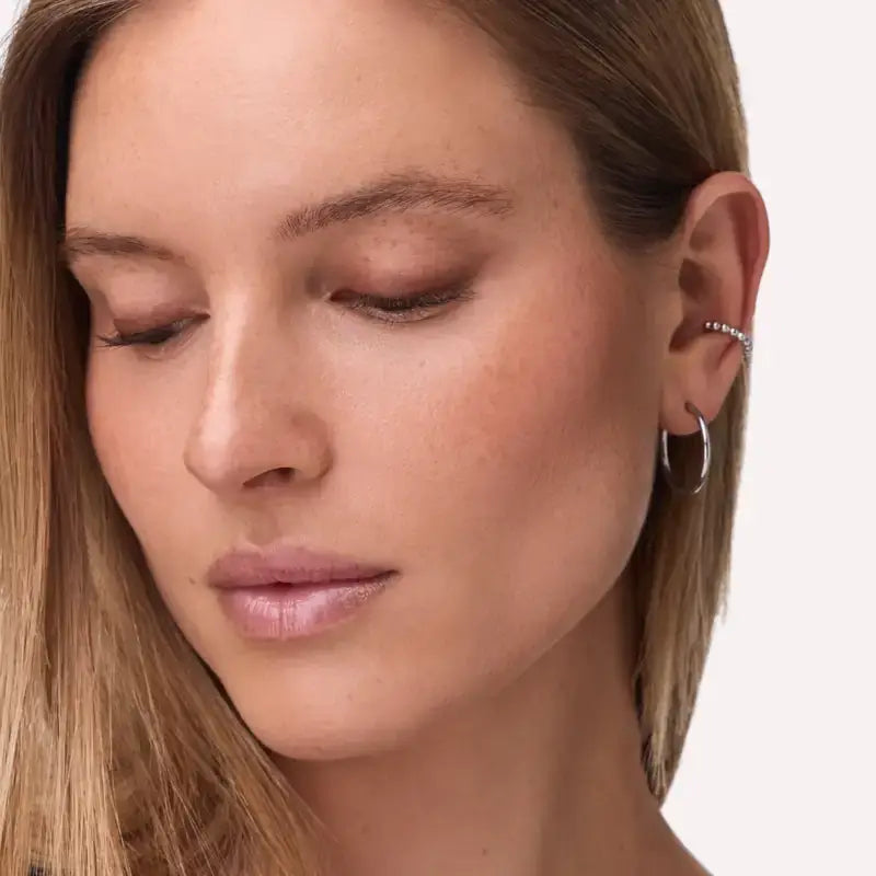 Catrice Kontúrovacia ceruzka na oči Velvet Glide Matte 020, 1,4 g