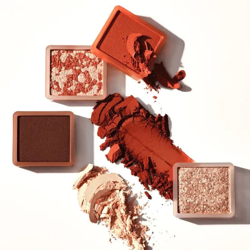 Paleta očných tieňov Catrice Tiny Treasures 030, 4,2 g