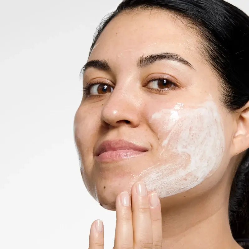 Clinique All About Clean – čistiaci gél na tvár pre zmiešanú pleť, 200 ml