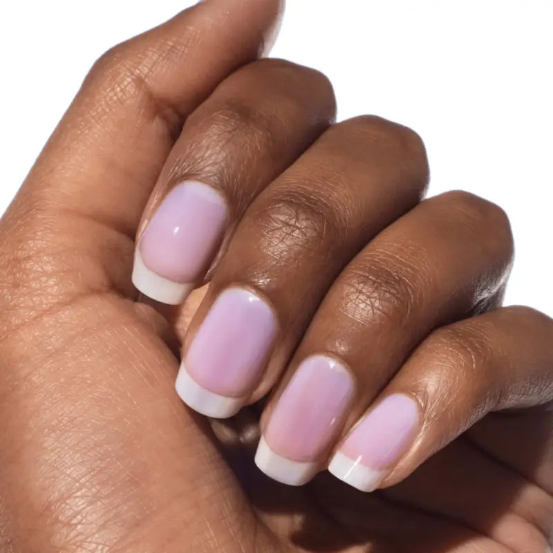 Bieliaci základ na nechty Essence Active Whitener, 8 ml
