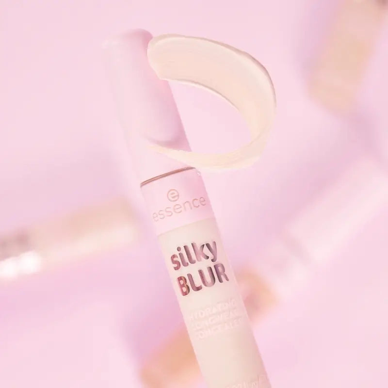 Hydratačný korektor s dlhotrvajúcim účinkom Silky Blur 20, 10 ml