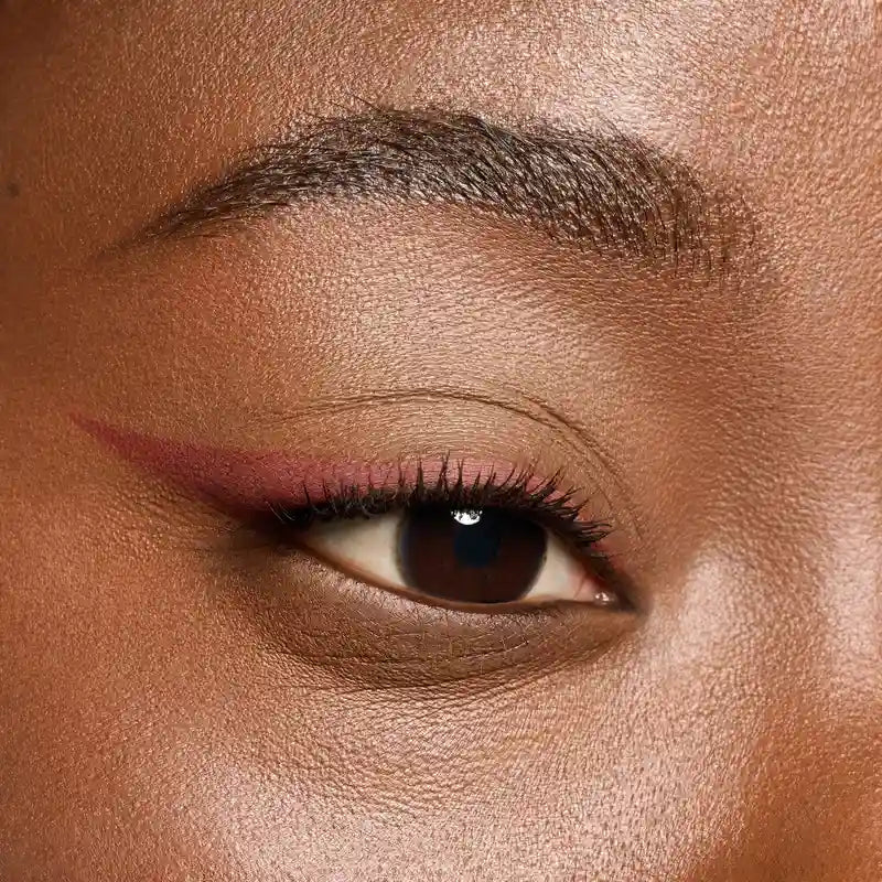 Essence gélová očná linka Satin Blend 05, 0,22 g