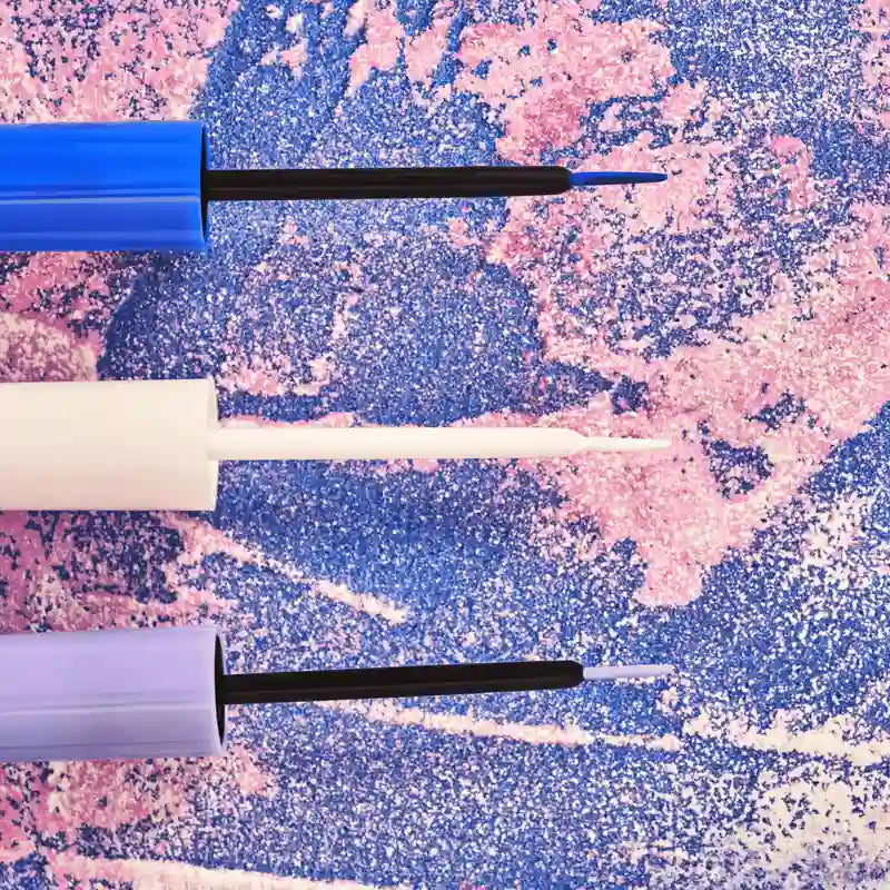 Essence Tekutá očná linka Colour It! 05, 3 ml