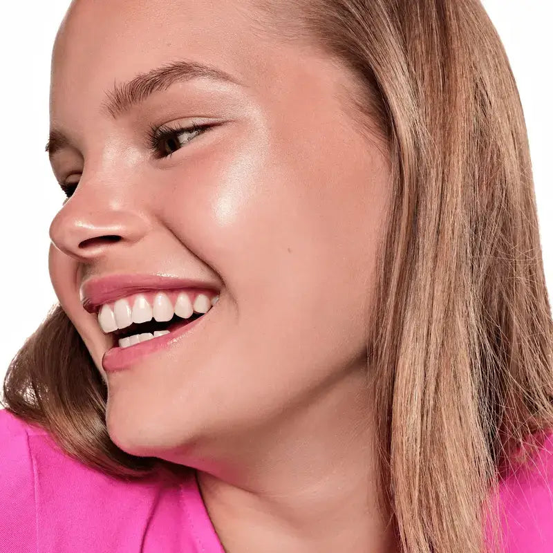 Essence rozjasňovač v tyčinke Baby Got Glow 10, 5,5 g