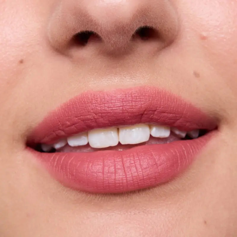 Essence Juicy Matte rúž v pene 02, 2,7 ml