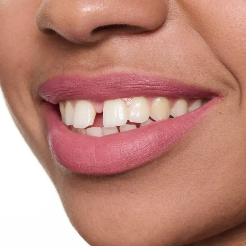 Essence Juicy Matte rúž v podobe peny 03, 2,7 ml