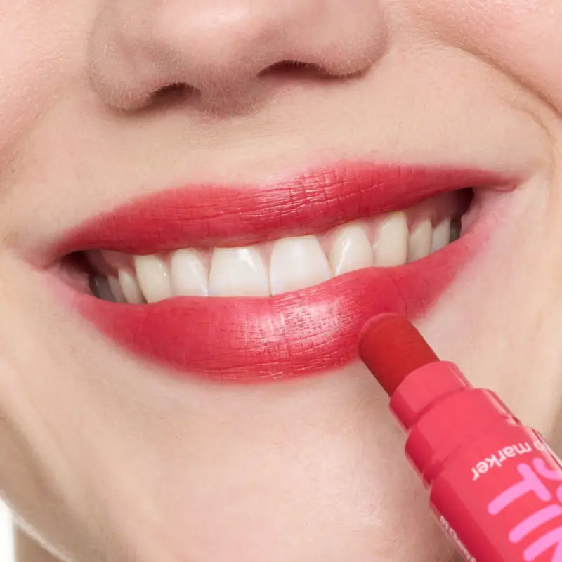 Essence Rúž v pere Jucy Tint 03, 3,5 ml