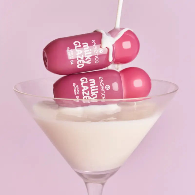 Essence Balzam na pery Glossy Milky Glazed 04, 4 ml