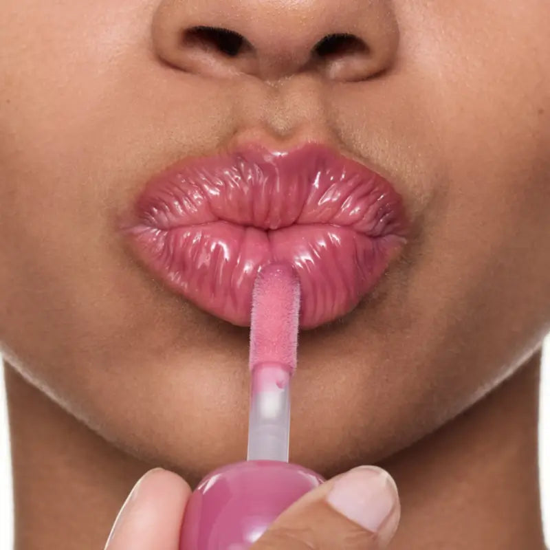 Essence Balzam na pery Glossy Milky Glazed 04, 4 ml