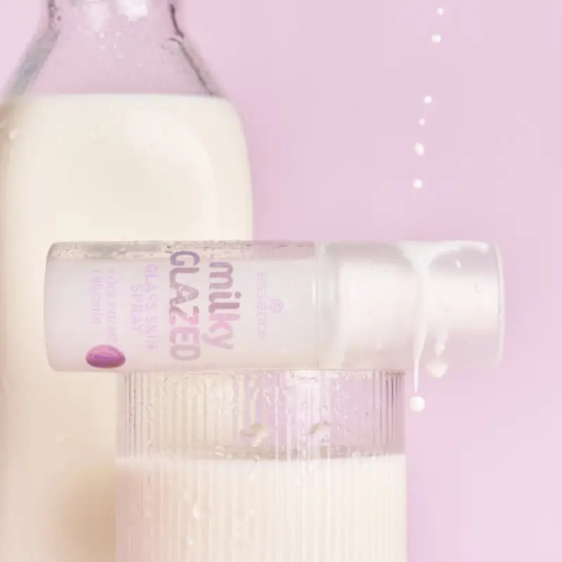 Essence – pleťový sprej Milky Glazed Glass Skin, 50 ml