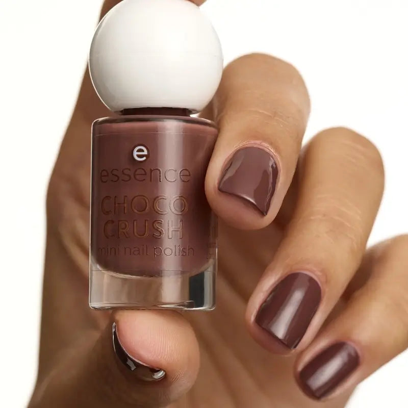 Essence Mini lak na nechty Choco Crush 17,5 ml