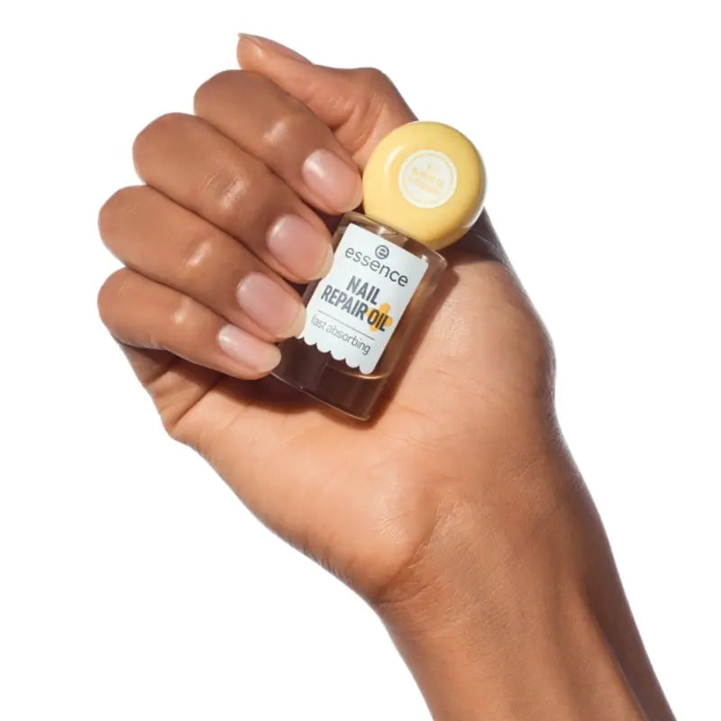 Essence Regeneračný olej na nechty, 8 ml