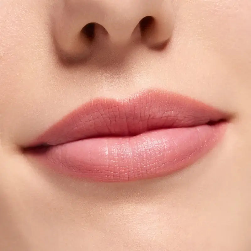 Essence Kontúrovacia ceruzka na pery Poutline Soft Glide 02, 0,62 g