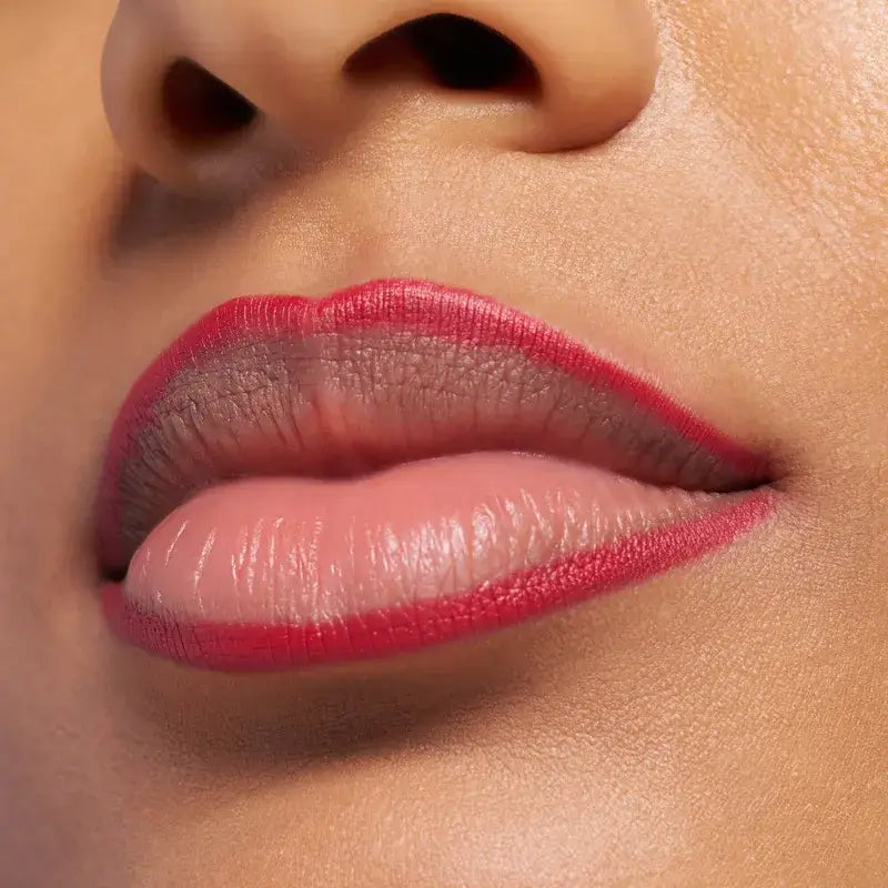 Essence Kontúrovacia ceruzka na pery Poutline Soft Glide 05, 0,62 g
