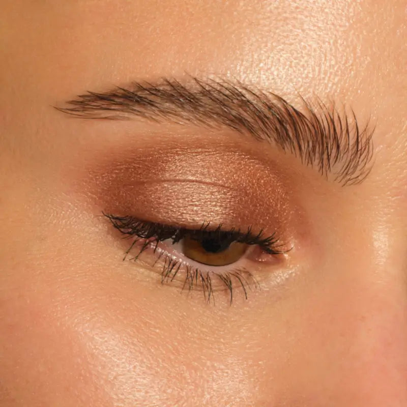 Essence Očné tiene v tyčinke Blur Nude 07, 1,2 g