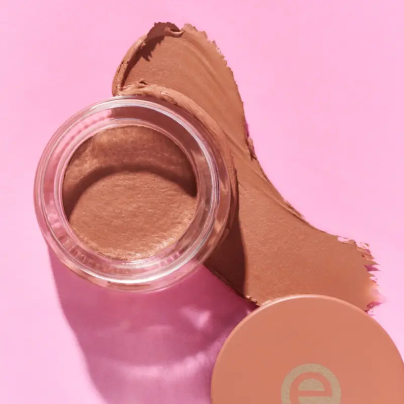 Essence Krémové matné očné tiene 01, 5 g