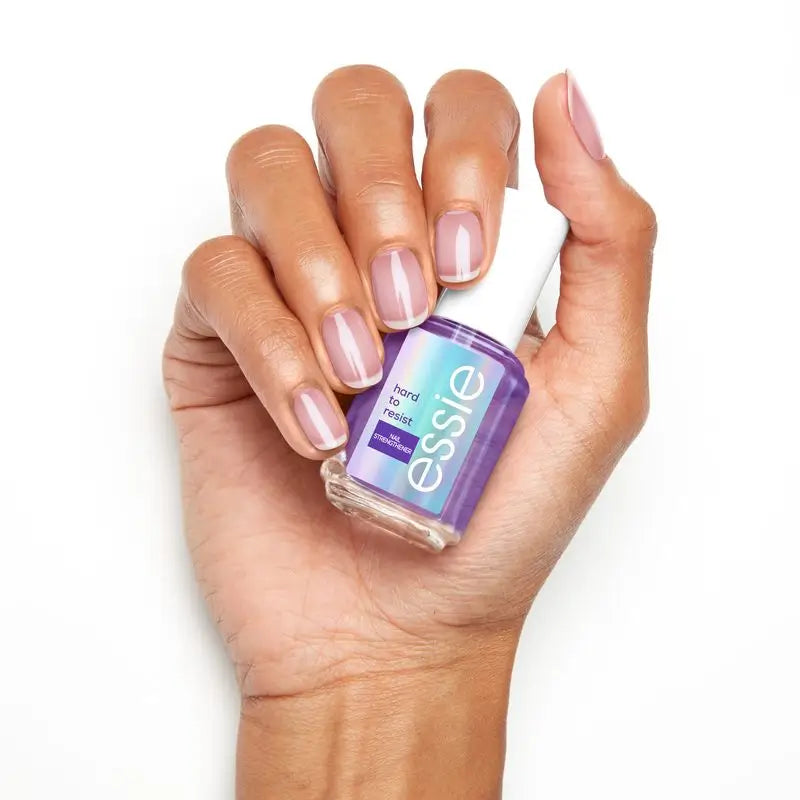 Essie Hard To Resist – prípravok na spevnenie nechtov