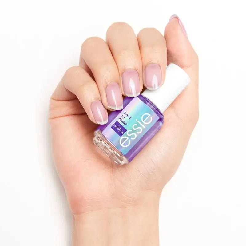 Essie Hard To Resist – prípravok na spevnenie nechtov