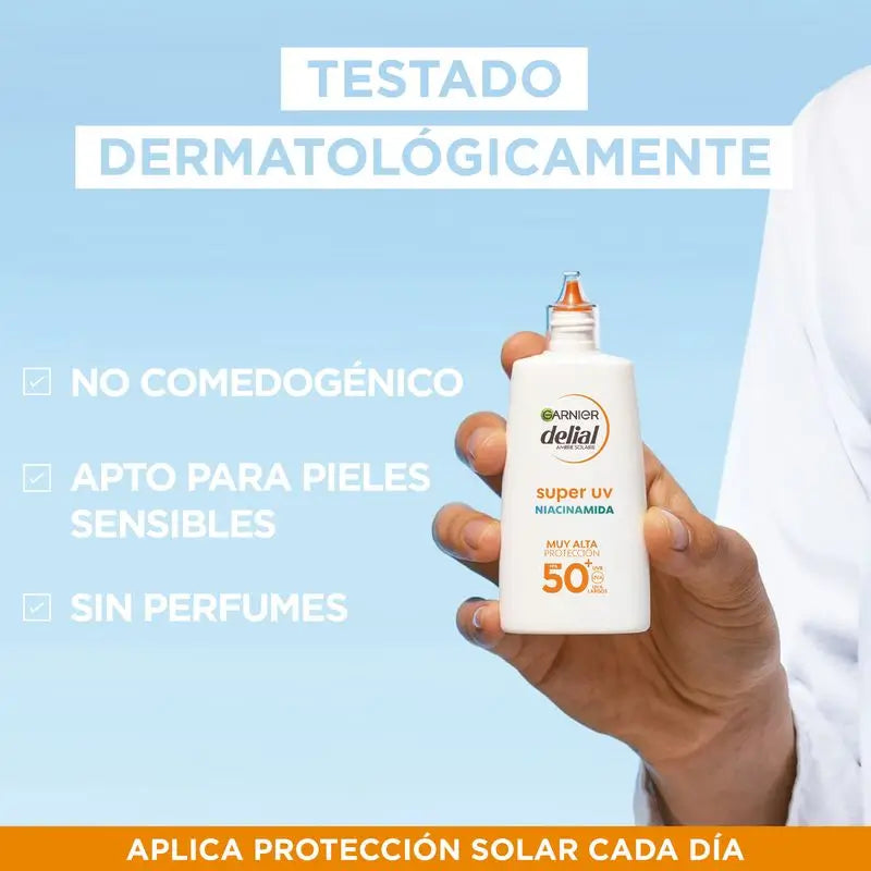 Garnier Delial Super UV Niacinamida SPF 50+ Denný tekutý krém proti nedokonalostiam pleti