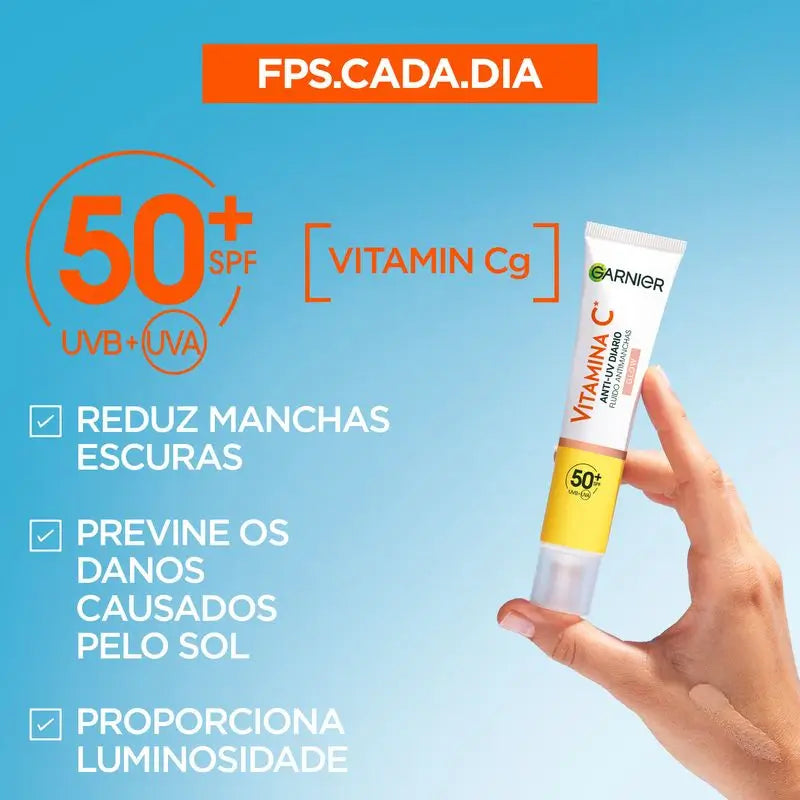 Garnier Vitamín C – denný fluid proti pigmentovým škvrnám s UV ochranou a rozjasňujúcim efektom SPF 50+, 40 ml