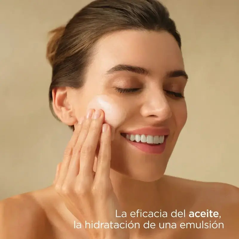 Isdinceutics Esential Cleansing – čistiaci olej 200 ml