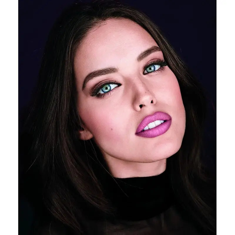 Maybelline New York Color Sensational Kontúrovacia ceruzka na pery, odtieň 630 Velvet Beige, farba nude