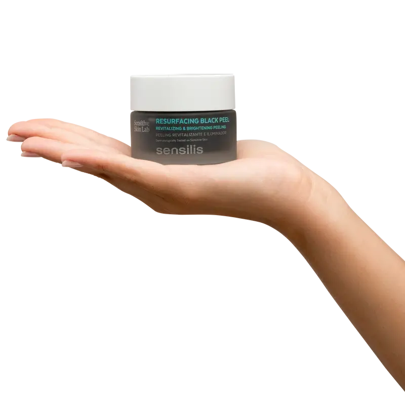 Sensilis Resurfacing Black Peel – revitalizačný a rozjasňujúci peeling 50 ml