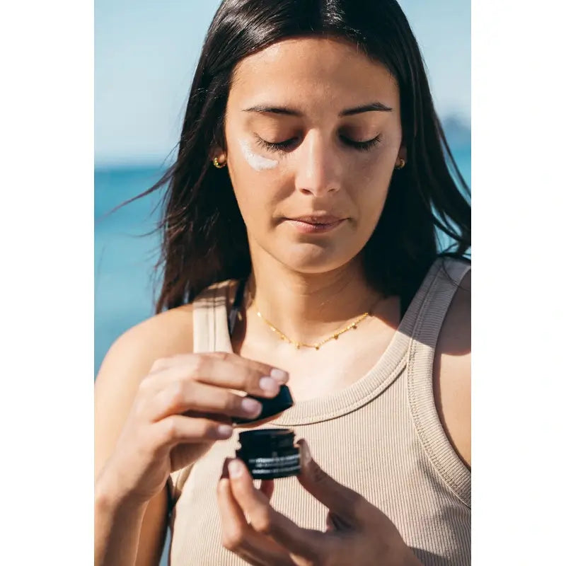 Skin Perfection Upokojujúci krém na oblasť okolo očí, 15 ml