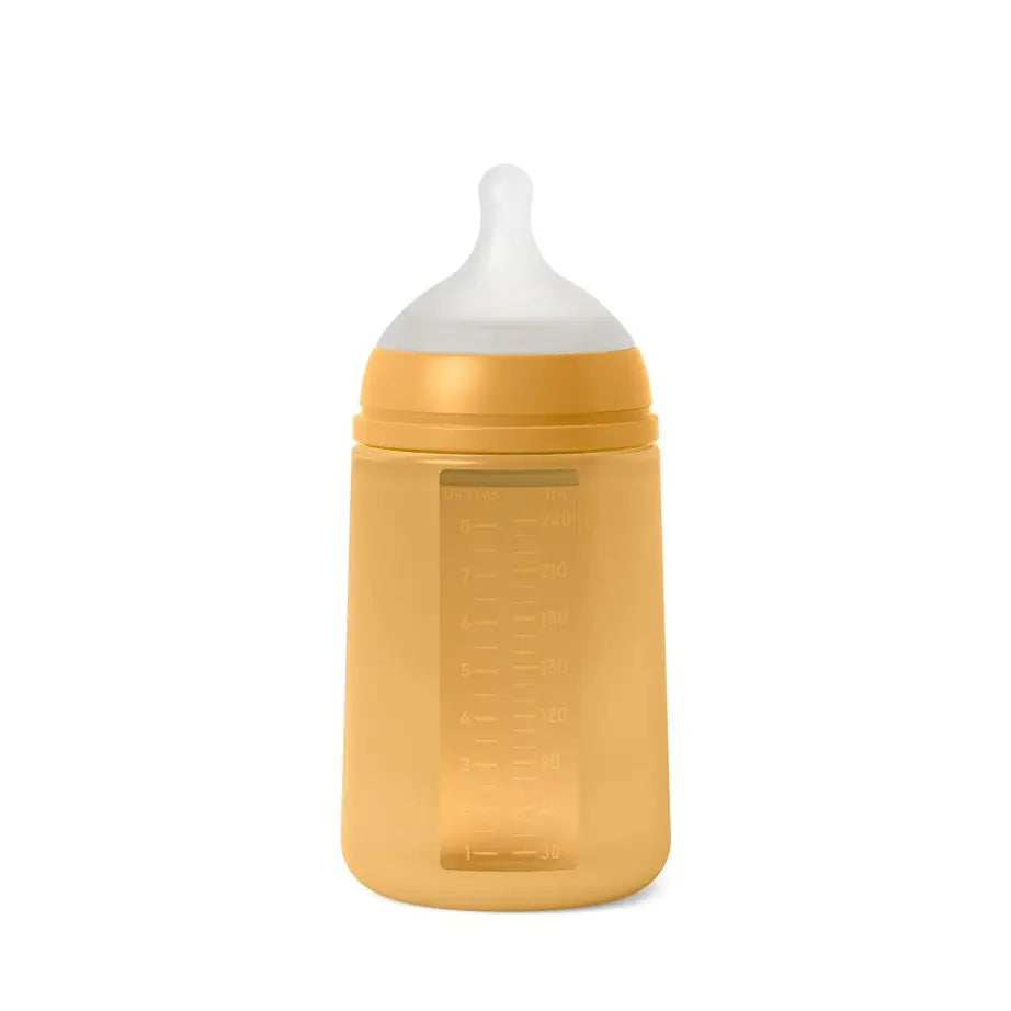 Suavinex – fľaša so silikónovou fľašou s objemom 240 ml, fyziologická cumlík Sx Pro, stredný prietok (M). Od 3 mesiacov. Colour Essence, horčicová
