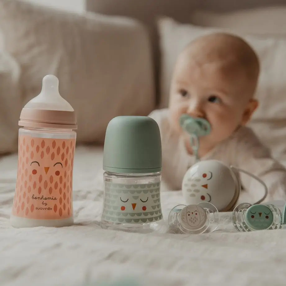 Suavinex – sklenená fľaša s objemom 120 ml. Fyziologická silikónová cumlík Sx Pro. Fľaša s pomalým prietokom. Od 0 mesiacov. Bonhomia, béžová