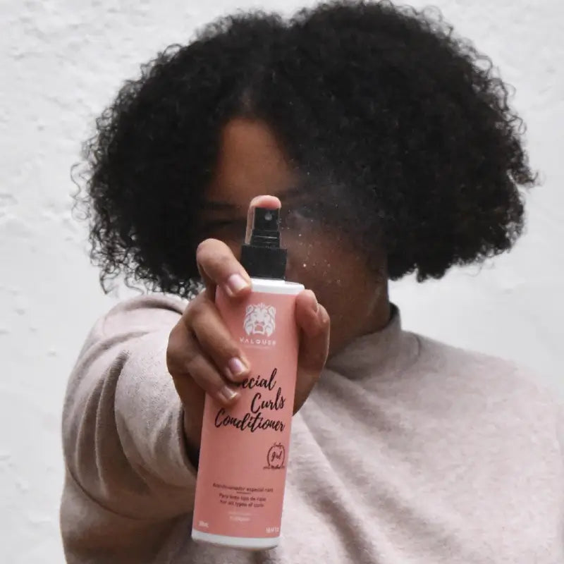 Valquer Hair Care Špeciálny kondicionér na kučeravé vlasy, 300 ml