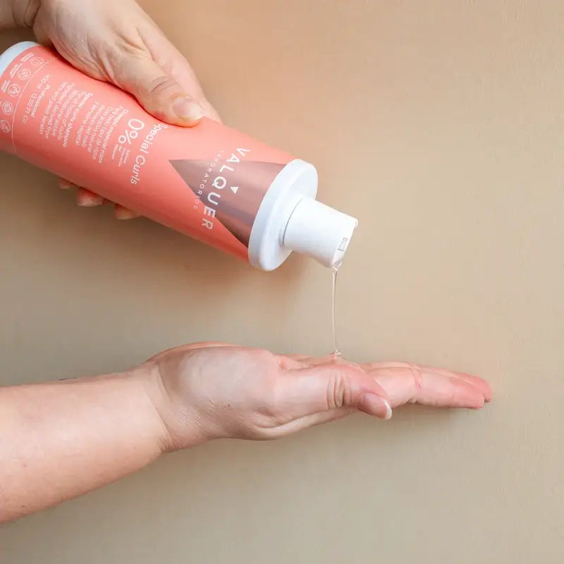 Valquer Hair Care Špeciálny šampón na kučeravé vlasy, 400 ml