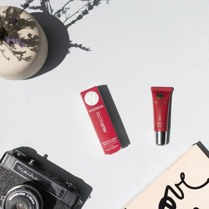 Volumax Fruitgloss Intenzívna jahodová hydratačná masť na pery 7,5 ml.